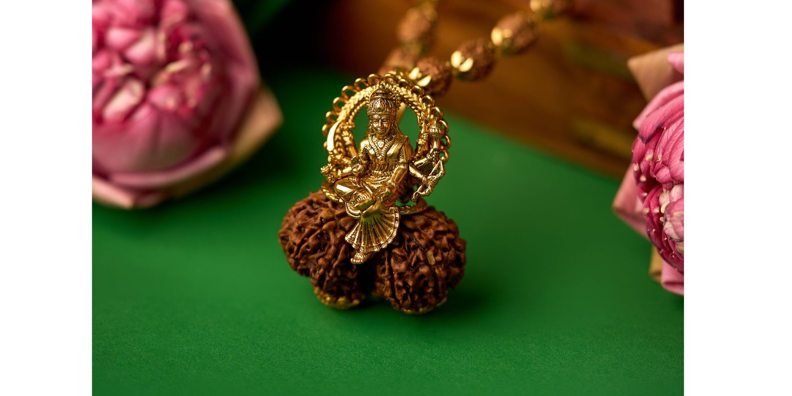 Website Homepage Fashion Collage Banner_20250616_204332_0000